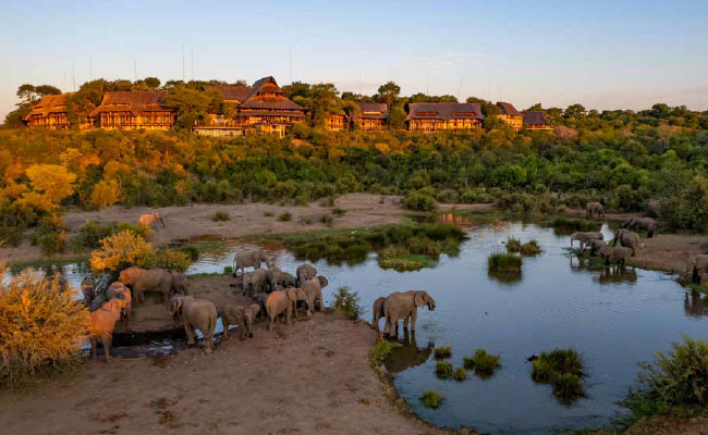 Victoria Falls Safari Lodge