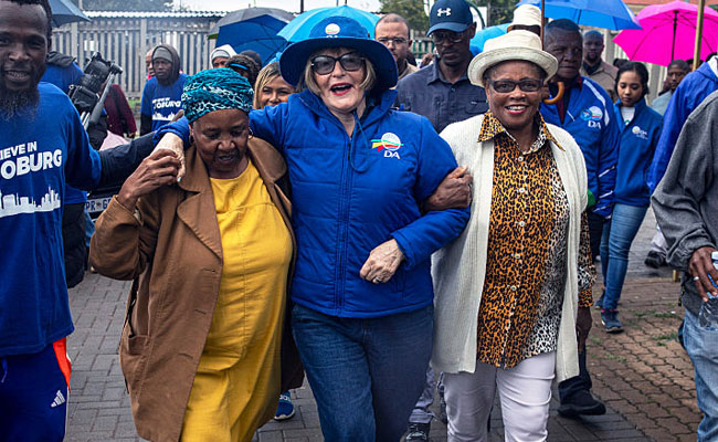 Helen Zille campaigning