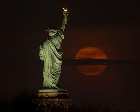 Statue of Liberty. Gary Hershorn/Getty Images