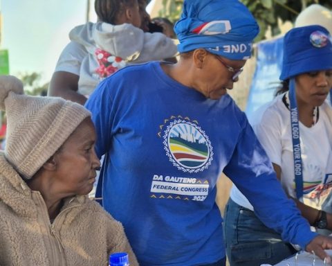 Maki Emily Tshabalala interacts with voters in Emfuleni ward 28 ahead of the by-election to encourage them to participate. (Source: DA Gauteng)