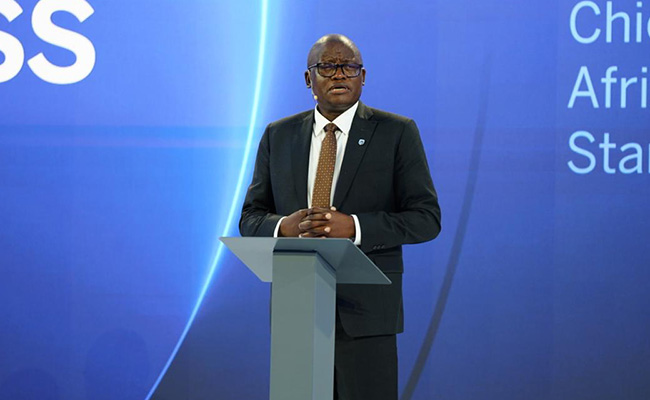 Lungisa Fuzile