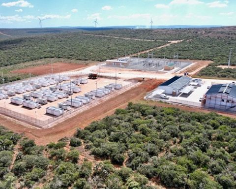 Umoyilanga will operate as one of South Africa’s first virtual power plants, combining solar, wind and battery storage across two sites 900km apart to deliver reliable, dispatchable electricity to the national grid. Photo: EDF power solutions